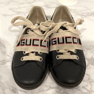 GUCCI Ace Sneakers for Toddler with Gucci stripe. Size EU 28 / US 11